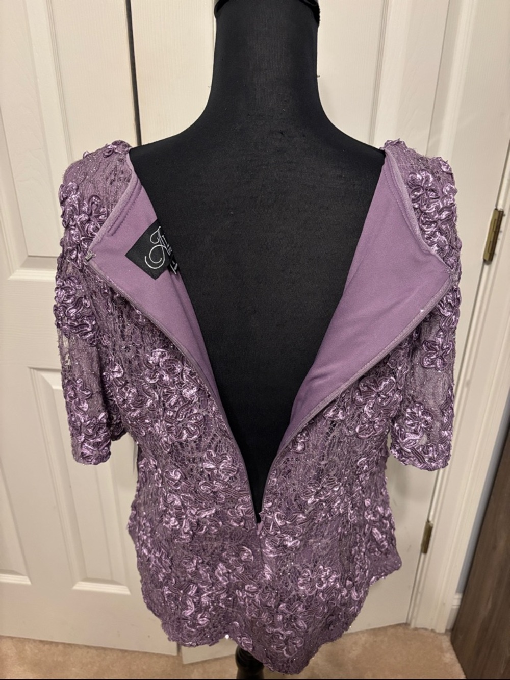 Alex Evenings Embroidered Sequin Top - Picture 5 of 11
